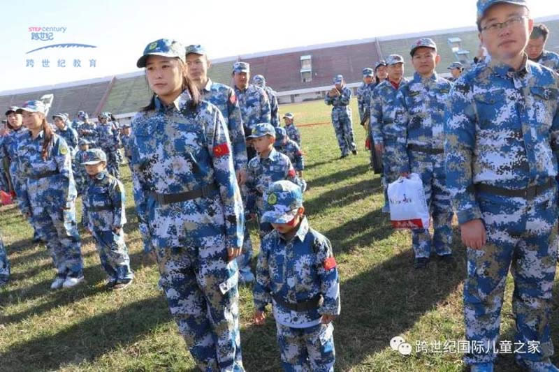 跨世紀攜全國聯(lián)盟園開展親子體驗活動之“夢幻海陸空”軍事演習