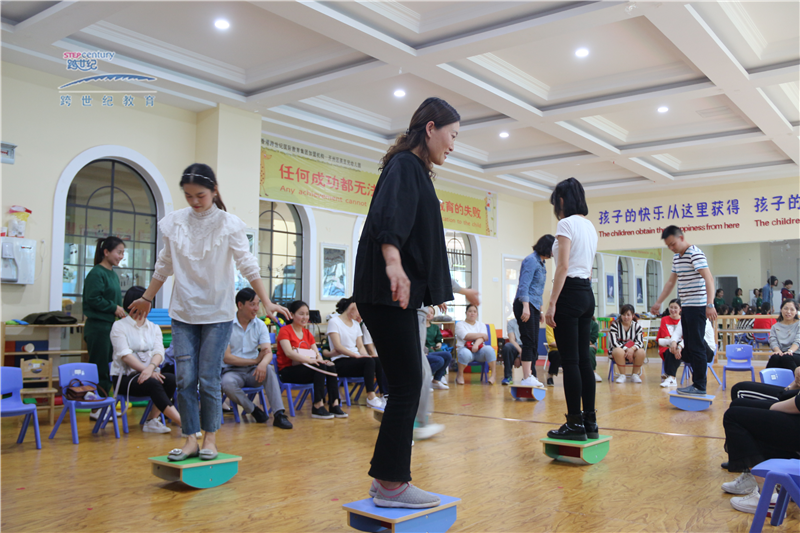 重慶開州英豆兒幼兒園：感統(tǒng)訓(xùn)練助力幼兒園提高競(jìng)爭(zhēng)力，再創(chuàng)特色