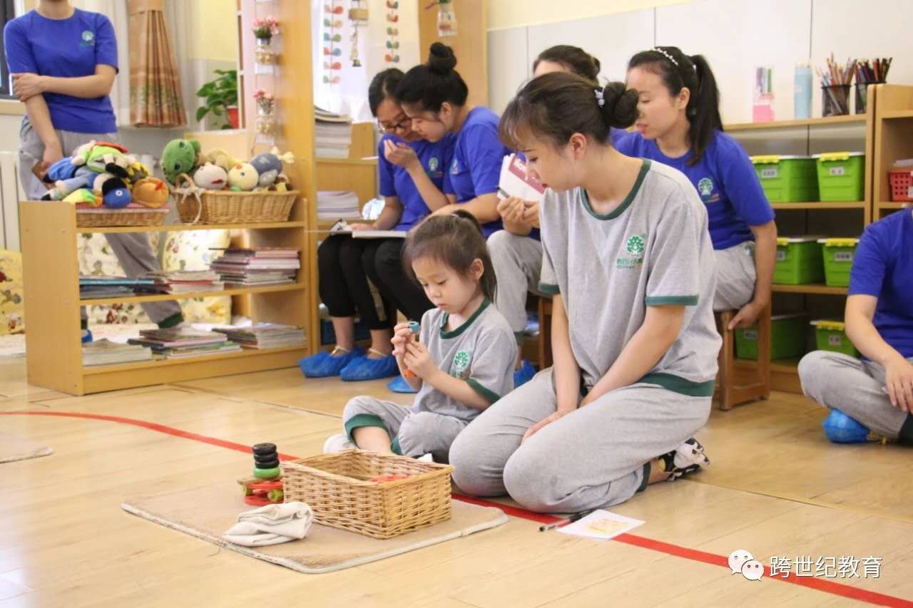 蒙氏幼兒園里，教師應該如何做好幼兒的觀察記錄？