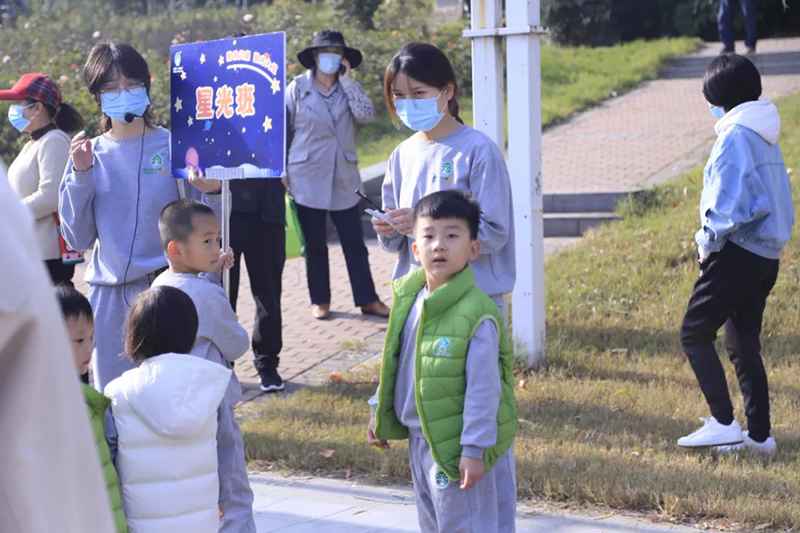 跨世紀(jì)蒙氏教育：幼兒園教師這樣做“家園共育”工作，真是獨(dú)特！