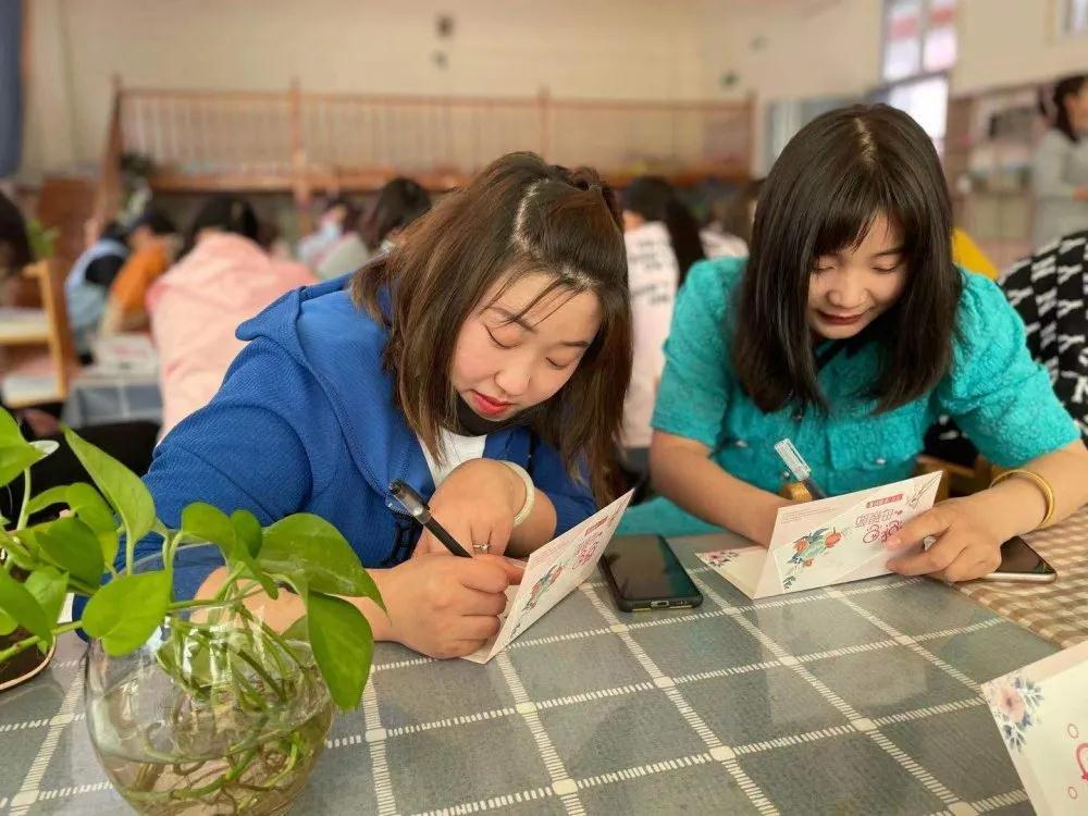 河北雄安新區(qū)跨世紀(jì)威樂(lè)迪藝術(shù)幼兒園：幼兒園母親節(jié)主題活動(dòng)——“陪伴你我的寶貝”！