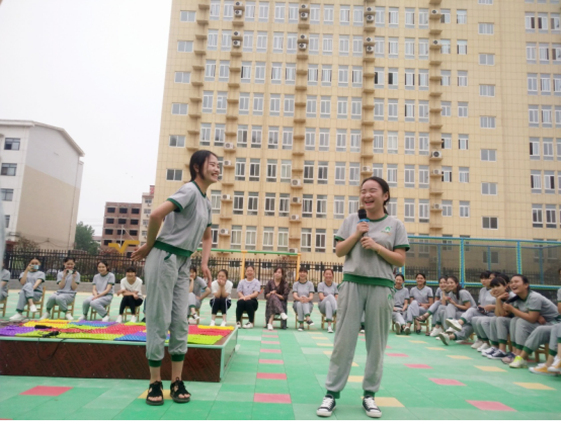 河南省汝州跨世紀海天幼兒園：清涼夏季，歡樂總動員862.png